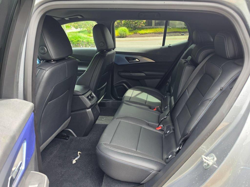 New 2026 Chevrolet Equinox EV LT AWD/4WD image 16