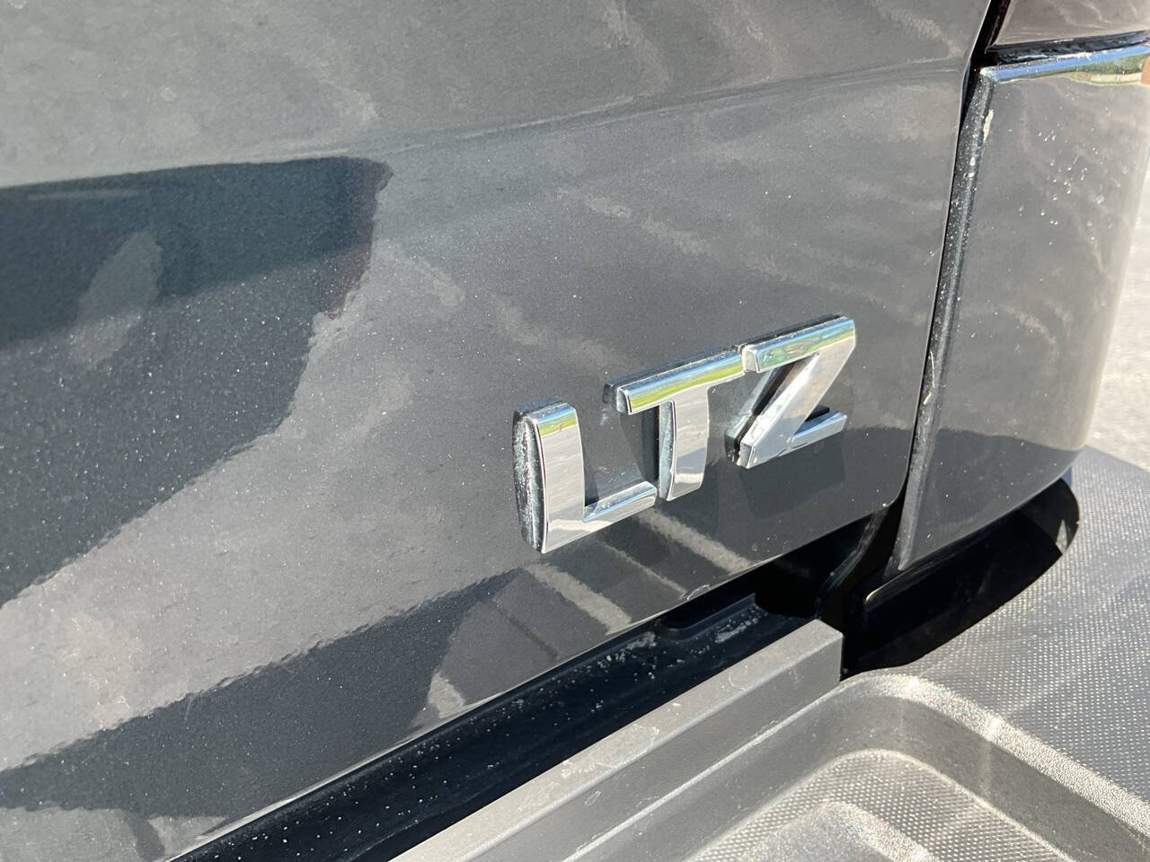 Used 2019 Chevrolet Silverado 2500 LTZ w/ Duramax Plus Package AWD/4WD image 47