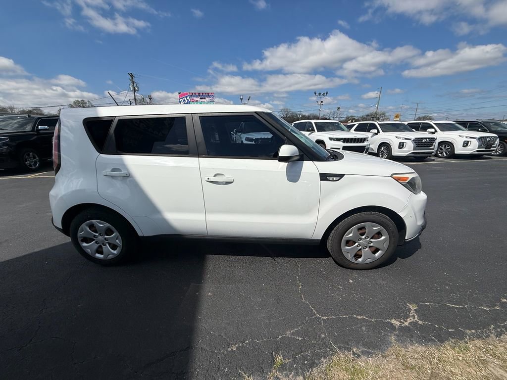 Used 2014 Kia Soul image 2