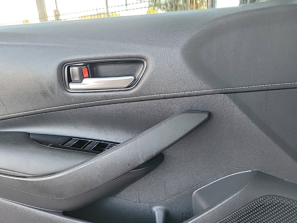 Used 2019 Toyota Corolla SE FWD image 11