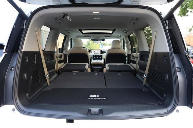 New 2026 Nissan Armada Platinum AWD/4WD image 9