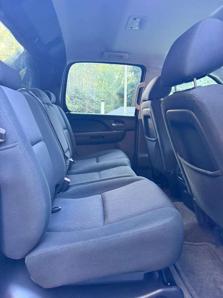 Used 2012 Chevrolet Avalanche LS RWD image 14