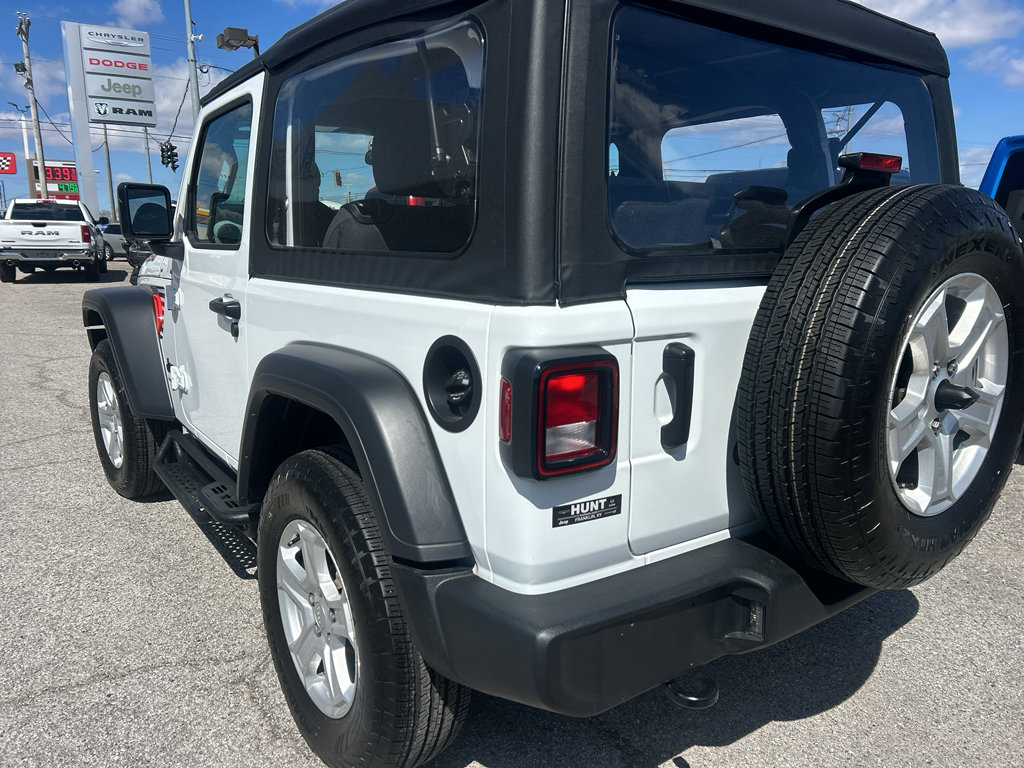 Used 2025 Jeep Wrangler Sport image 34