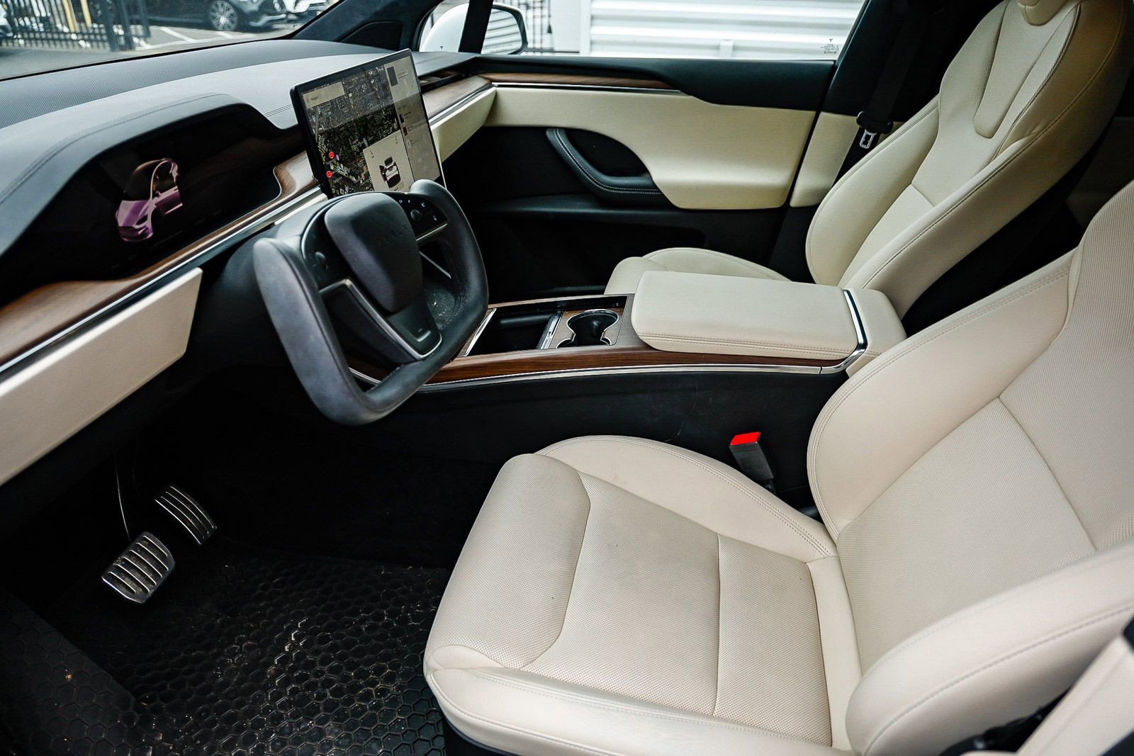 Used 2023 Tesla Model X image 5