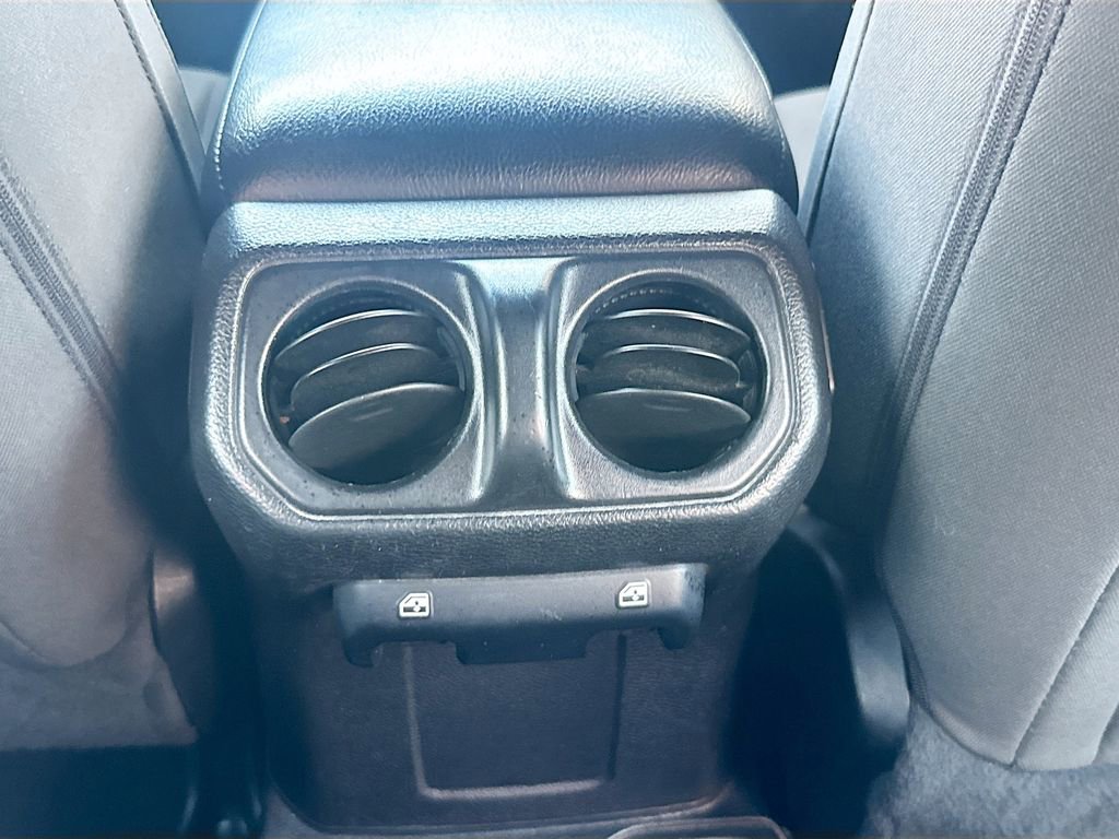 Used 2021 Jeep Wrangler Unlimited Sport image 28