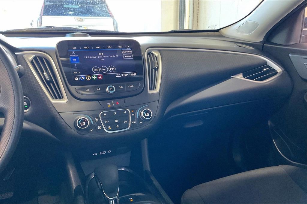 Used 2025 Chevrolet Malibu LT FWD image 10