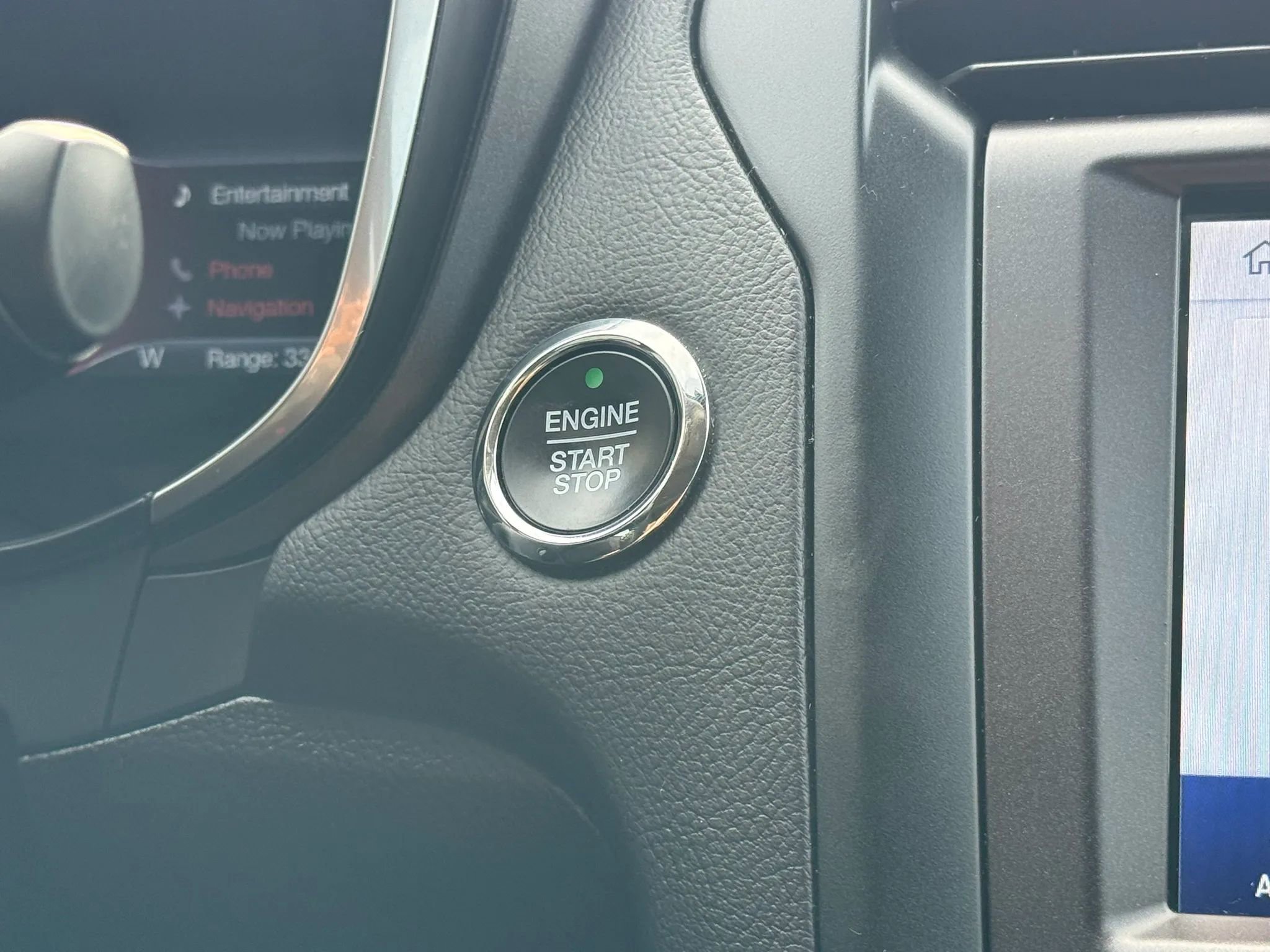 Used 2020 Ford Fusion Energi Titanium FWD image 31