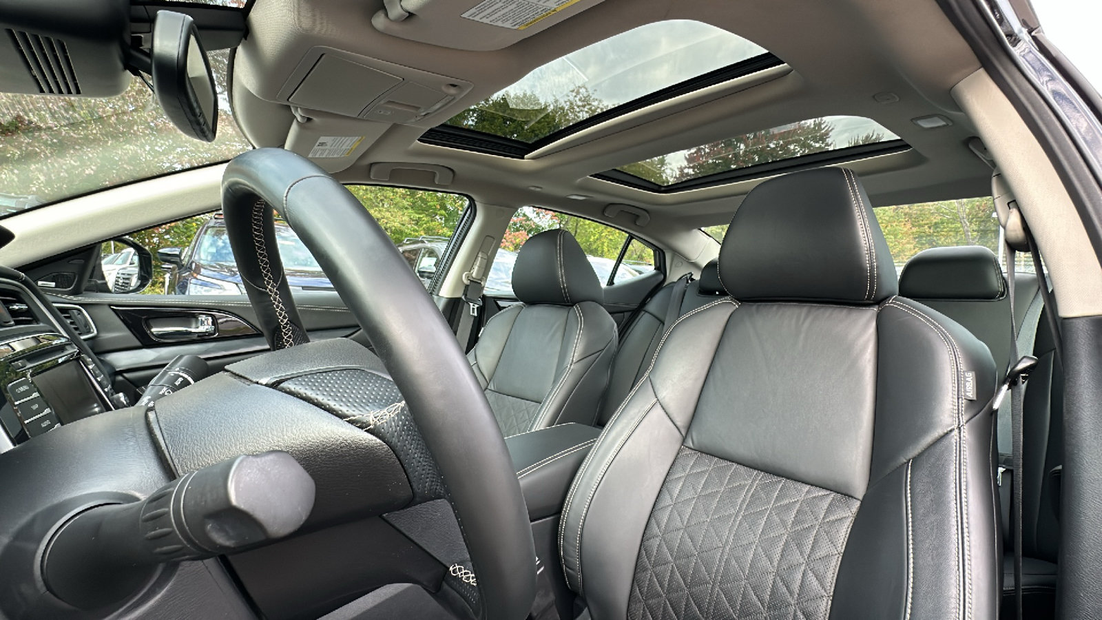 Used 2020 Nissan Maxima Platinum w/ Sport Mat Group FWD image 14