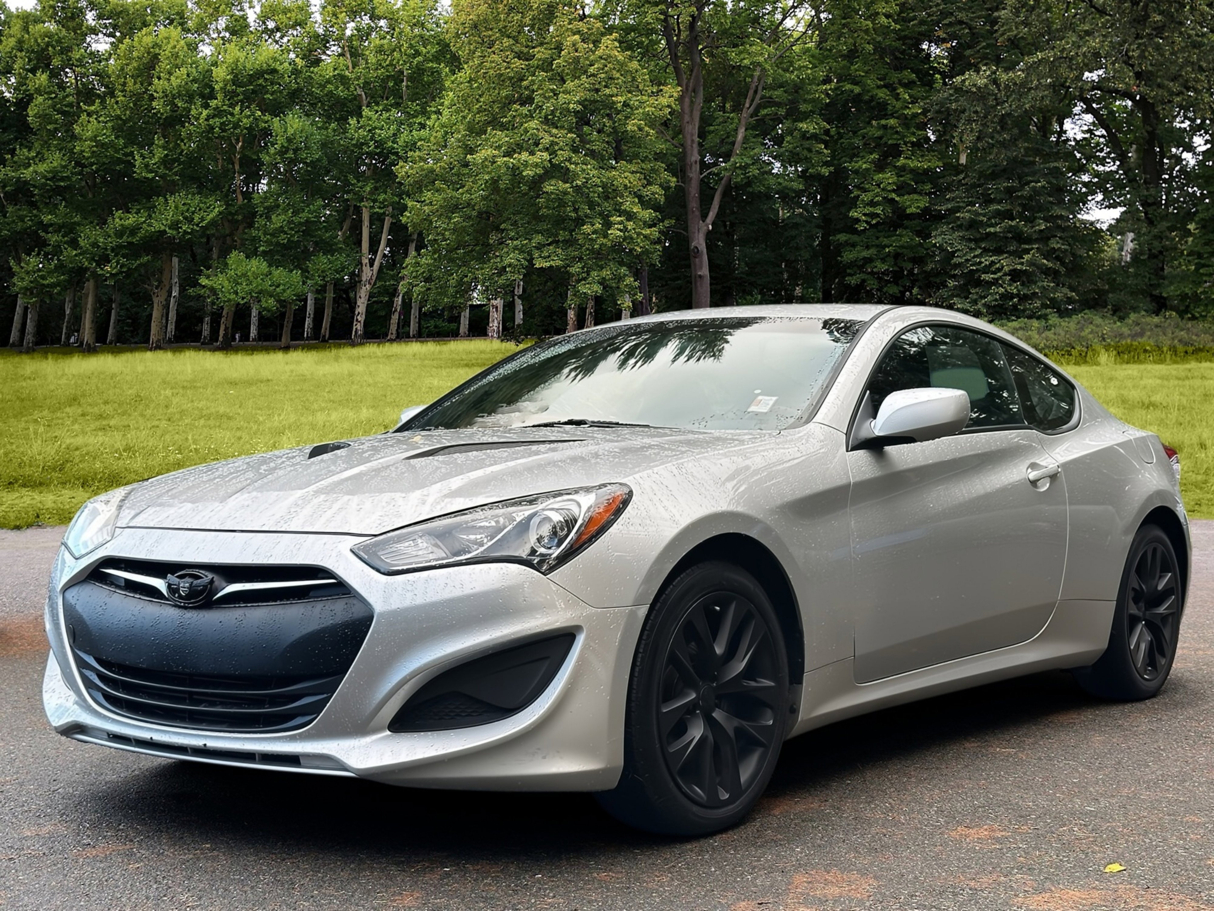 Used 2013 Hyundai Genesis 2.0T video 3