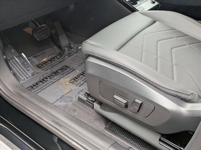 Used 2025 BMW X1 xDrive28i w/ Premium Package image 4