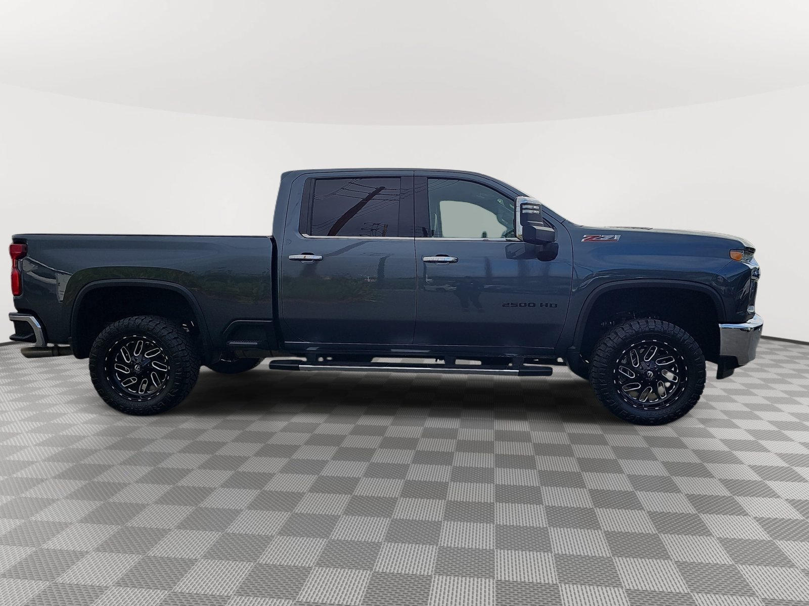 Used 2020 Chevrolet Silverado 2500 LTZ w/ LTZ Plus Package RWD image 4