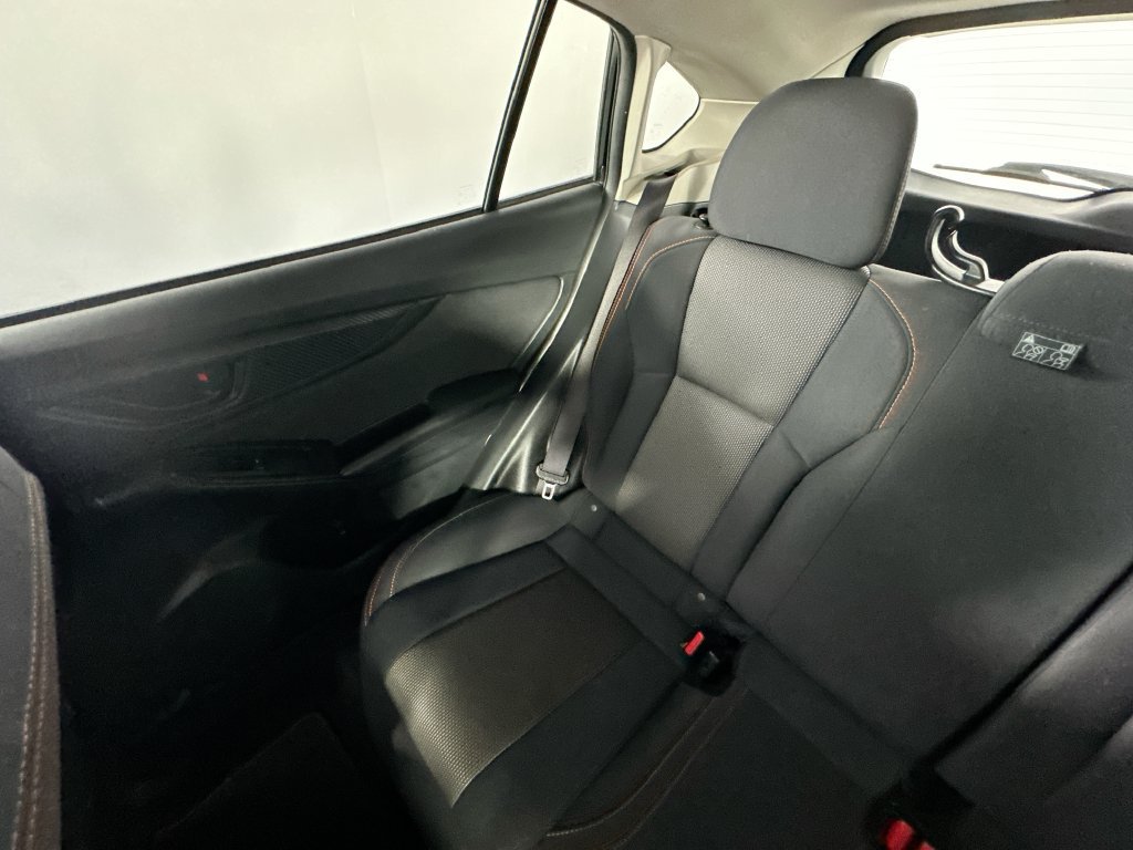 Used 2018 Subaru Crosstrek 2.0i Premium AWD/4WD image 12