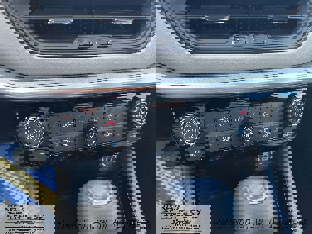 New 2026 Jeep Compass Limited w/ Sun, Sound & Navigation Group image 32