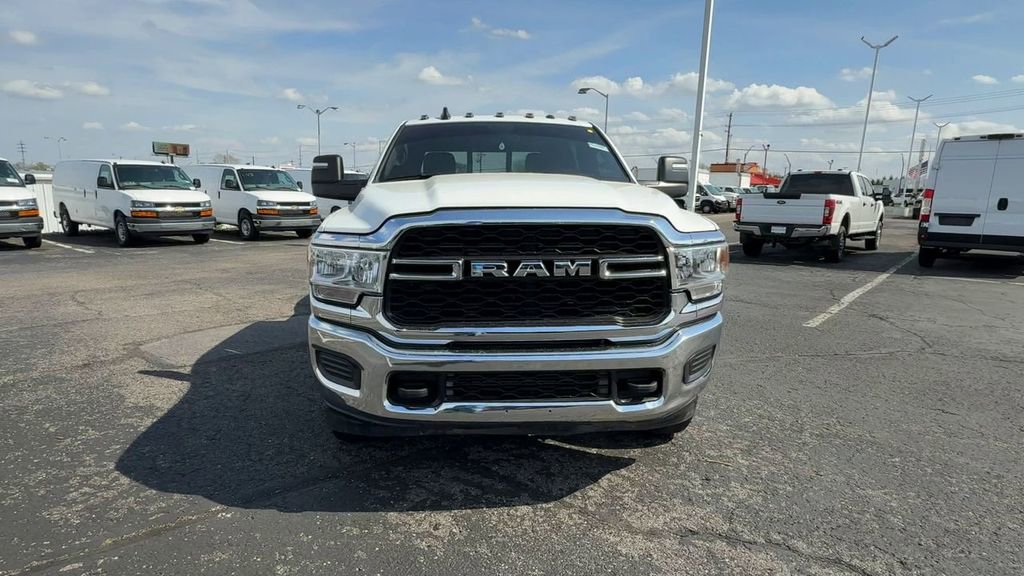 Used 2024 RAM 3500 Tradesman w/ Chrome Appearance Group AWD/4WD image 3
