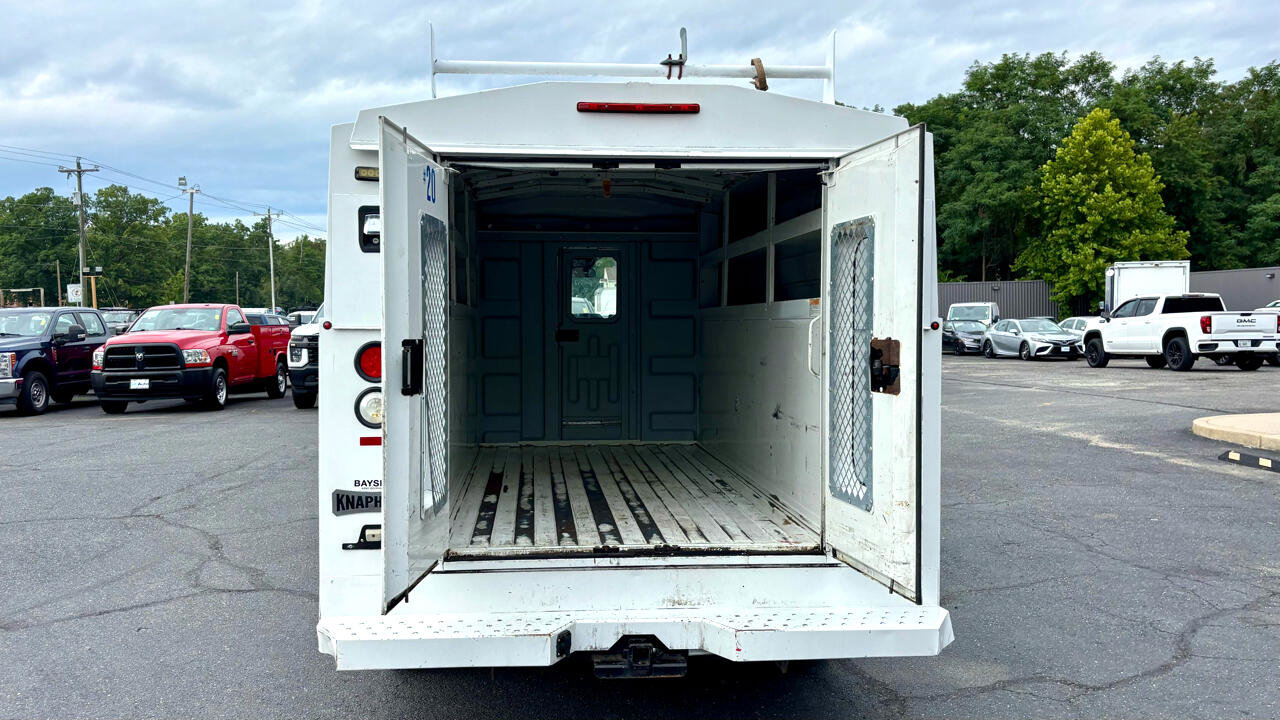 Used 2017 Ford Transit 350 138 w/ Interior Upgrade Package image 11