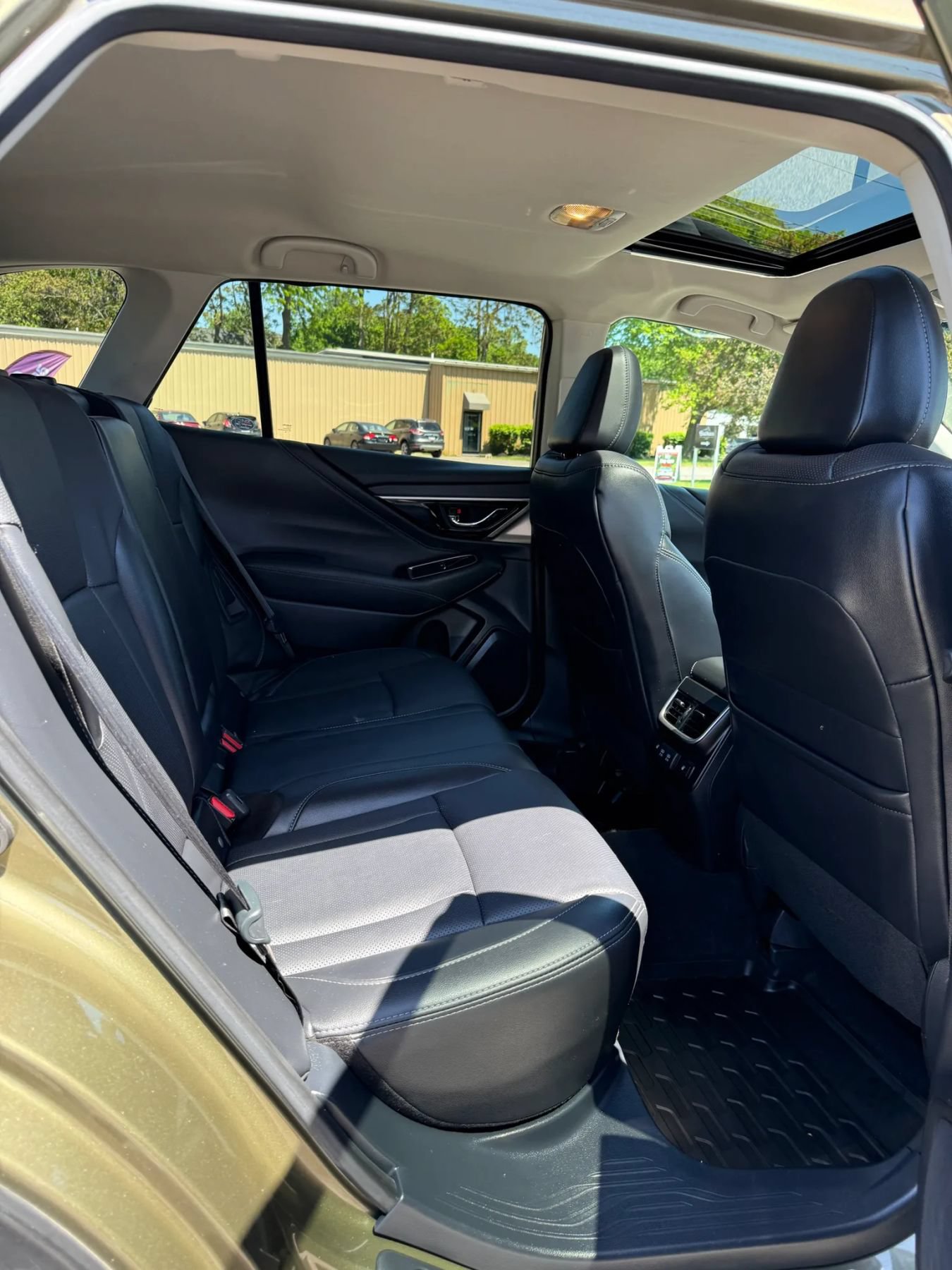Used 2020 Subaru Outback Limited AWD/4WD image 17