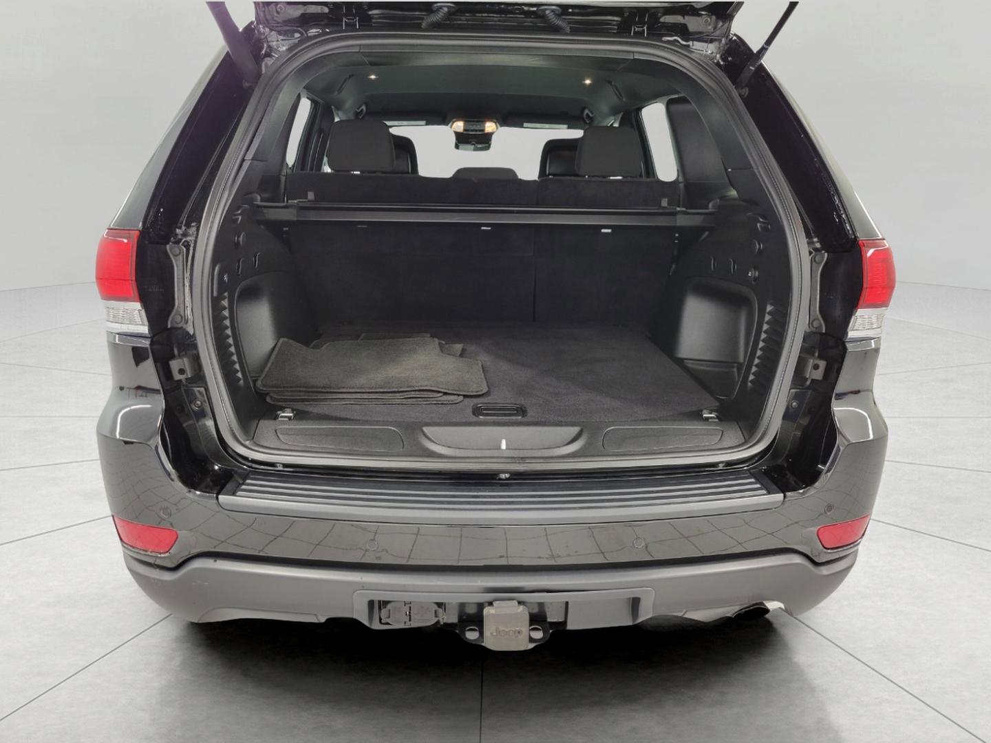 Used 2021 Jeep Grand Cherokee Laredo w/ Security & Convenience Group image 15