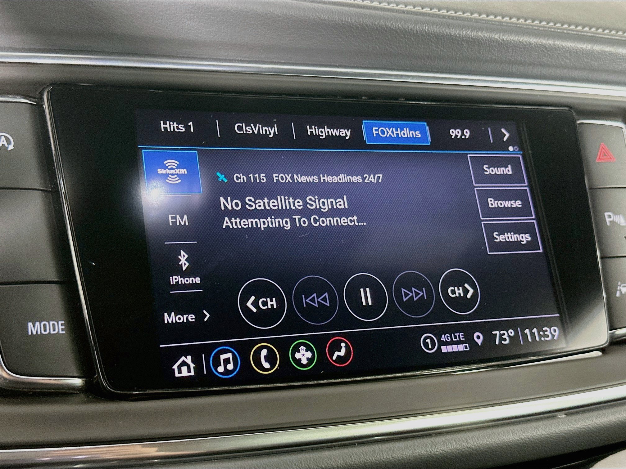 Used 2023 Buick Enclave Essence w/ Trailering Package, 5000 lbs. FWD image 21