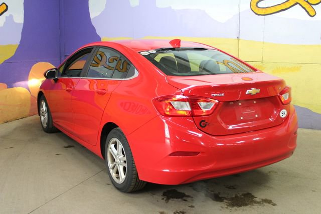 Used 2016 Chevrolet Cruze LT w/ Sun And Sound Package FWD image 6