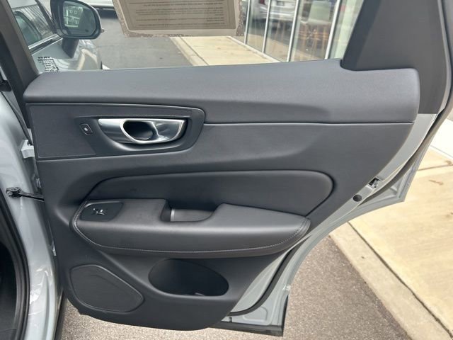 Certified 2025 Volvo XC60 B5 Plus image 12