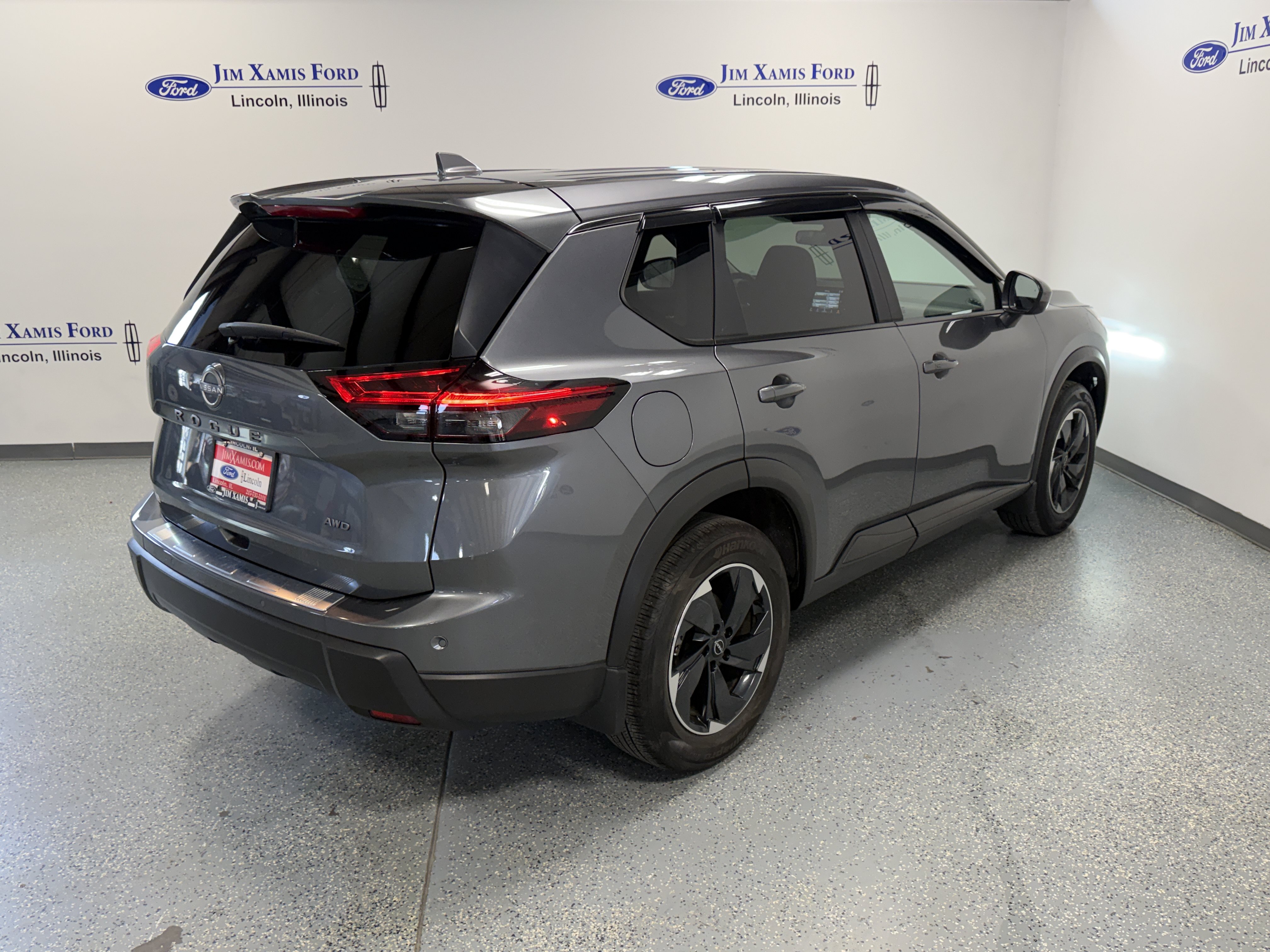Used 2026 Nissan Rogue SV AWD/4WD image 32