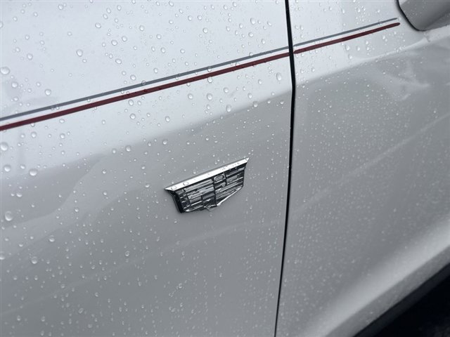 Certified 2023 Cadillac XT4 Luxury w/ Cold Weather Package image 31