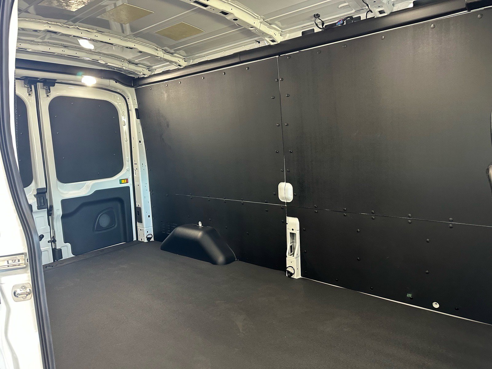 New 2026 Ford Transit 250 148 Medium Roof w/ Exterior Upgrade Package image 15