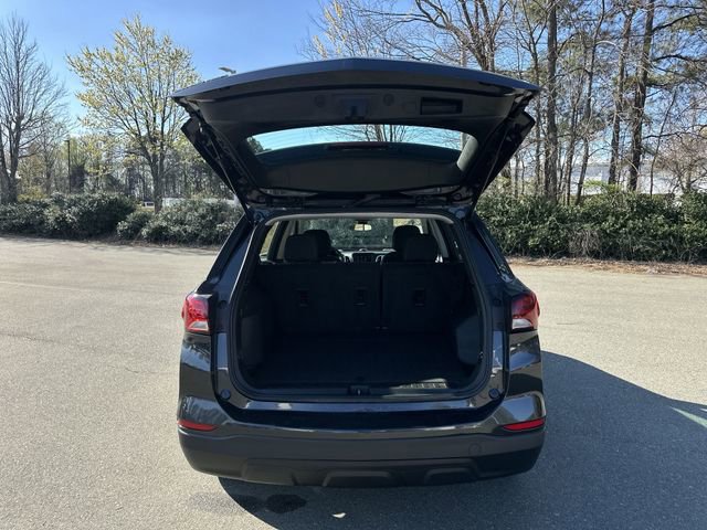 Used 2022 Chevrolet Equinox LS w/ LPO, Floor Liner Package image 33