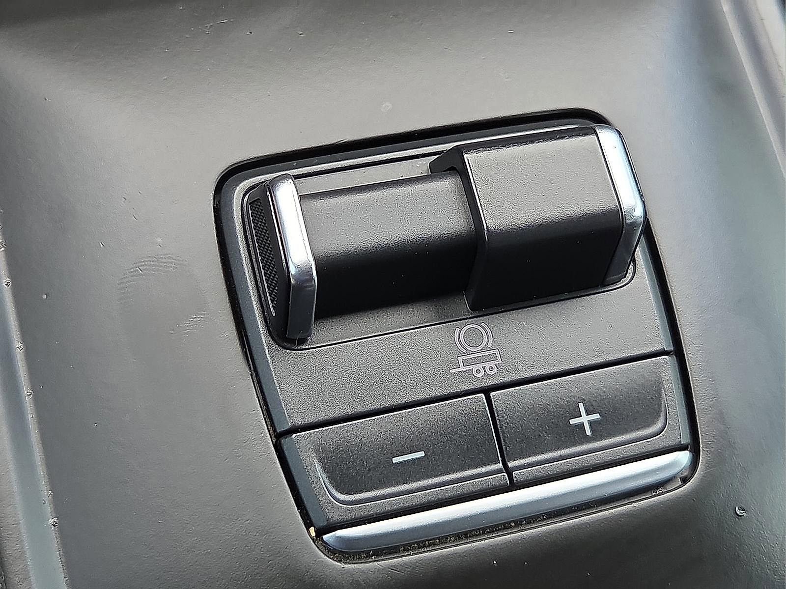 Used 2025 GMC Sierra 2500 AT4 w/ AT4 Premium Plus Package AWD/4WD image 21