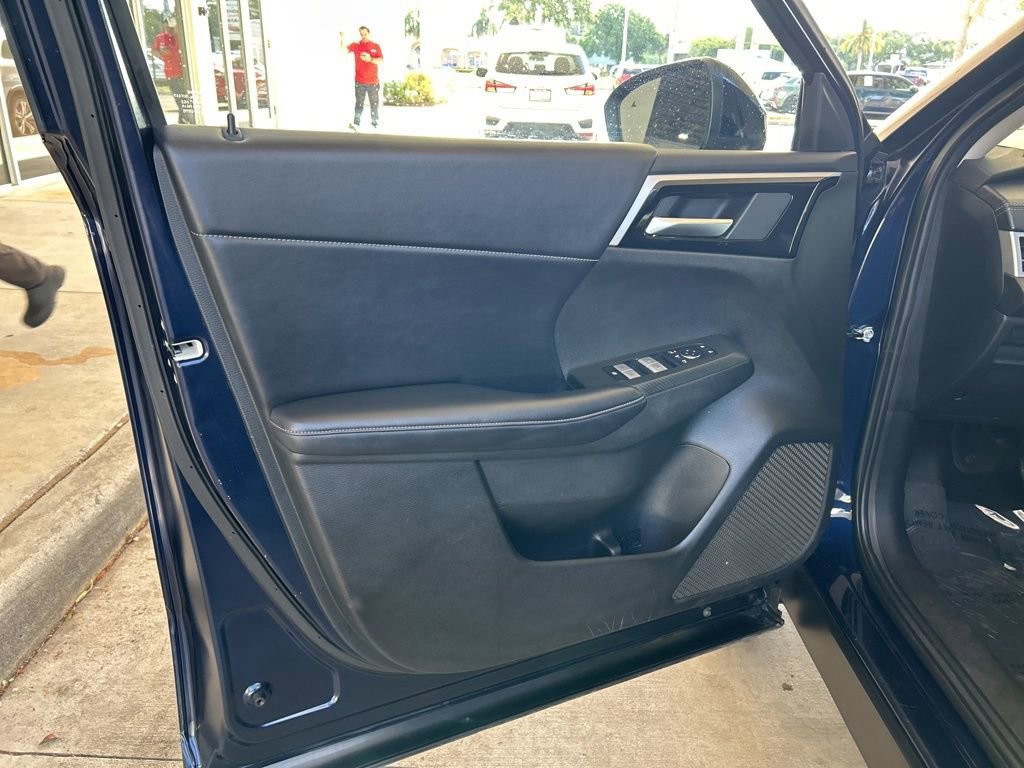 Used 2024 Mitsubishi Outlander SE AWD/4WD image 38