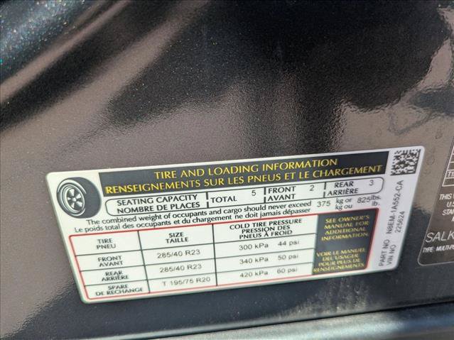 Used 2024 Land Rover Range Rover SV AWD/4WD image 16
