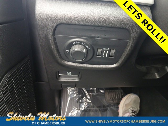 Certified 2023 Jeep Grand Cherokee Altitude image 32