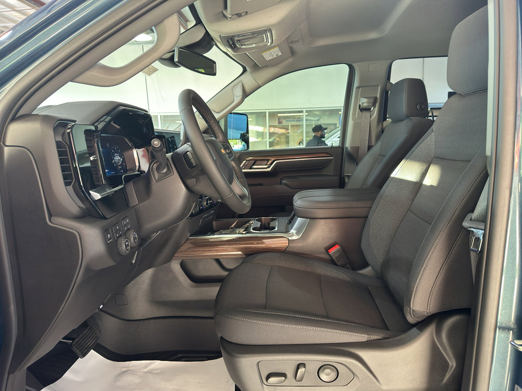 New 2026 Chevrolet Silverado 2500 LT w/ All Star Edition image 5