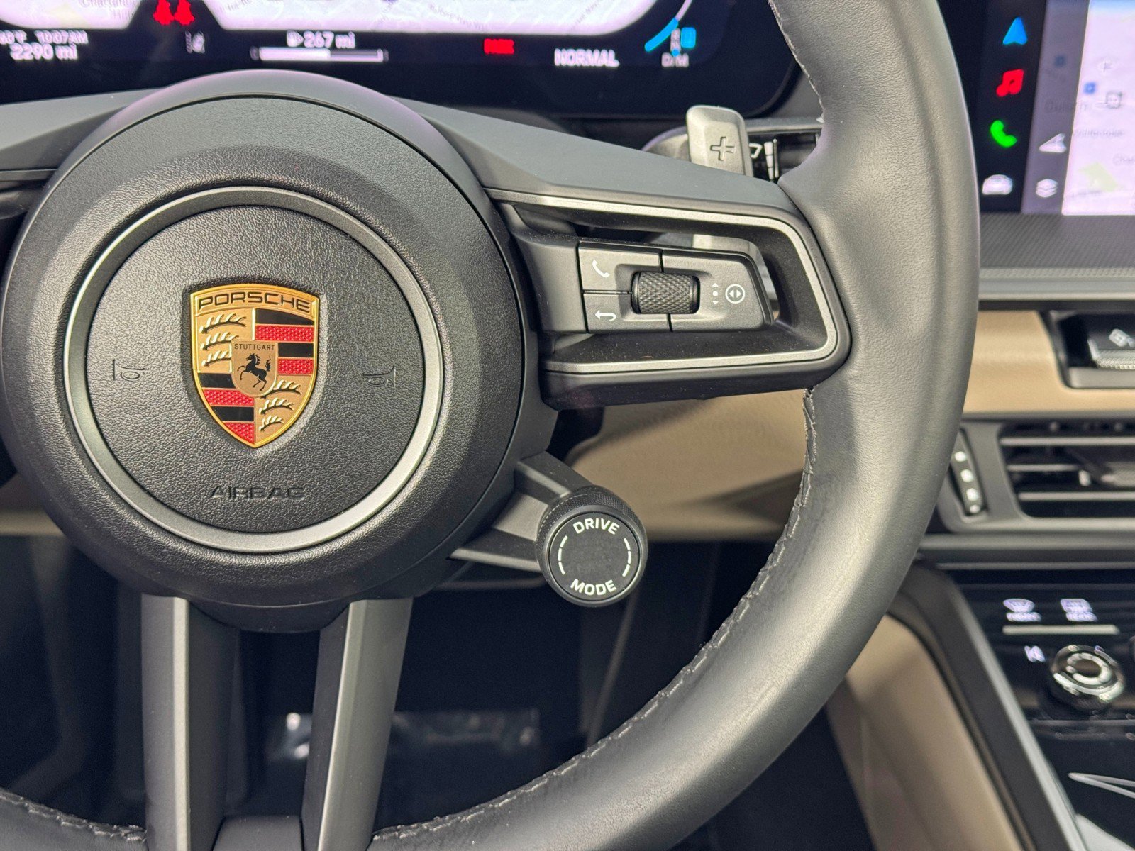 Used 2025 Porsche 911 Carrera RWD image 23