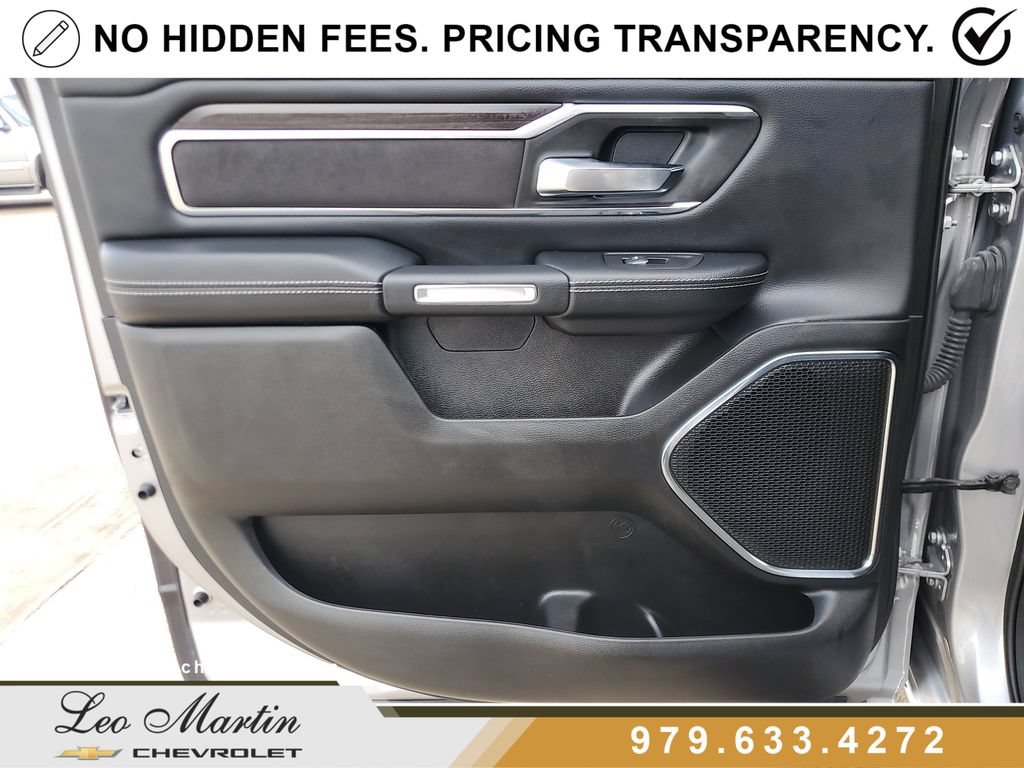 Used 2025 RAM 1500 Laramie AWD/4WD image 12