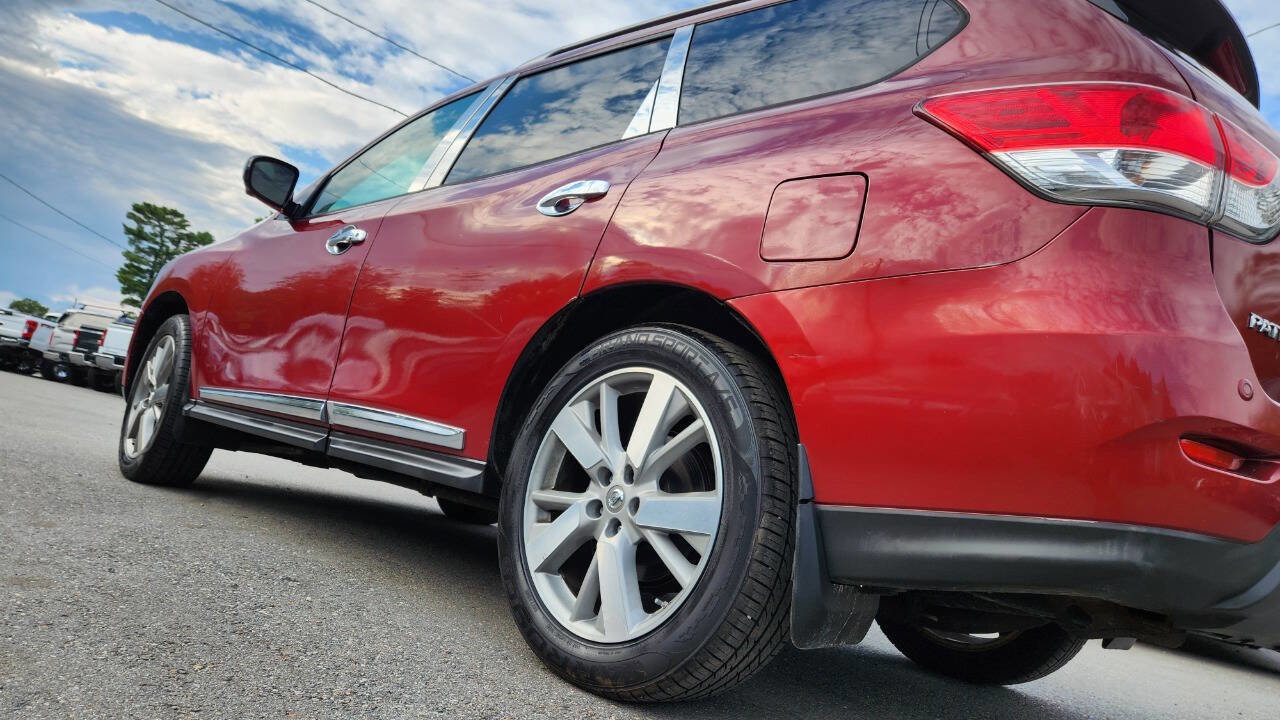 Used 2013 Nissan Pathfinder Platinum w/ Platinum Premium Pkg image 8