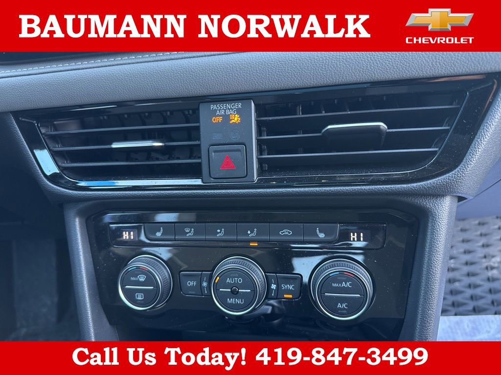 Used 2024 Volkswagen Taos SE w/ Panoramic Sunroof Package AWD/4WD image 22