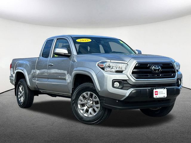 Certified 2019 Toyota Tacoma SR5 w/ SR5 Appearance Package (SM) image 2