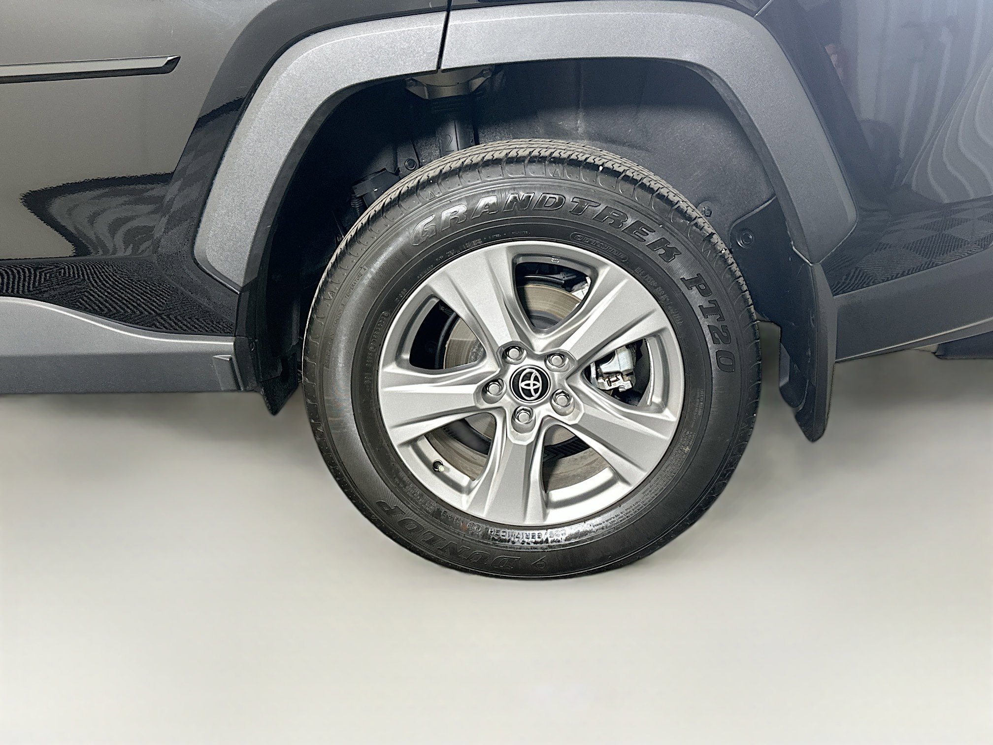 Used 2025 Toyota RAV4 XLE image 11