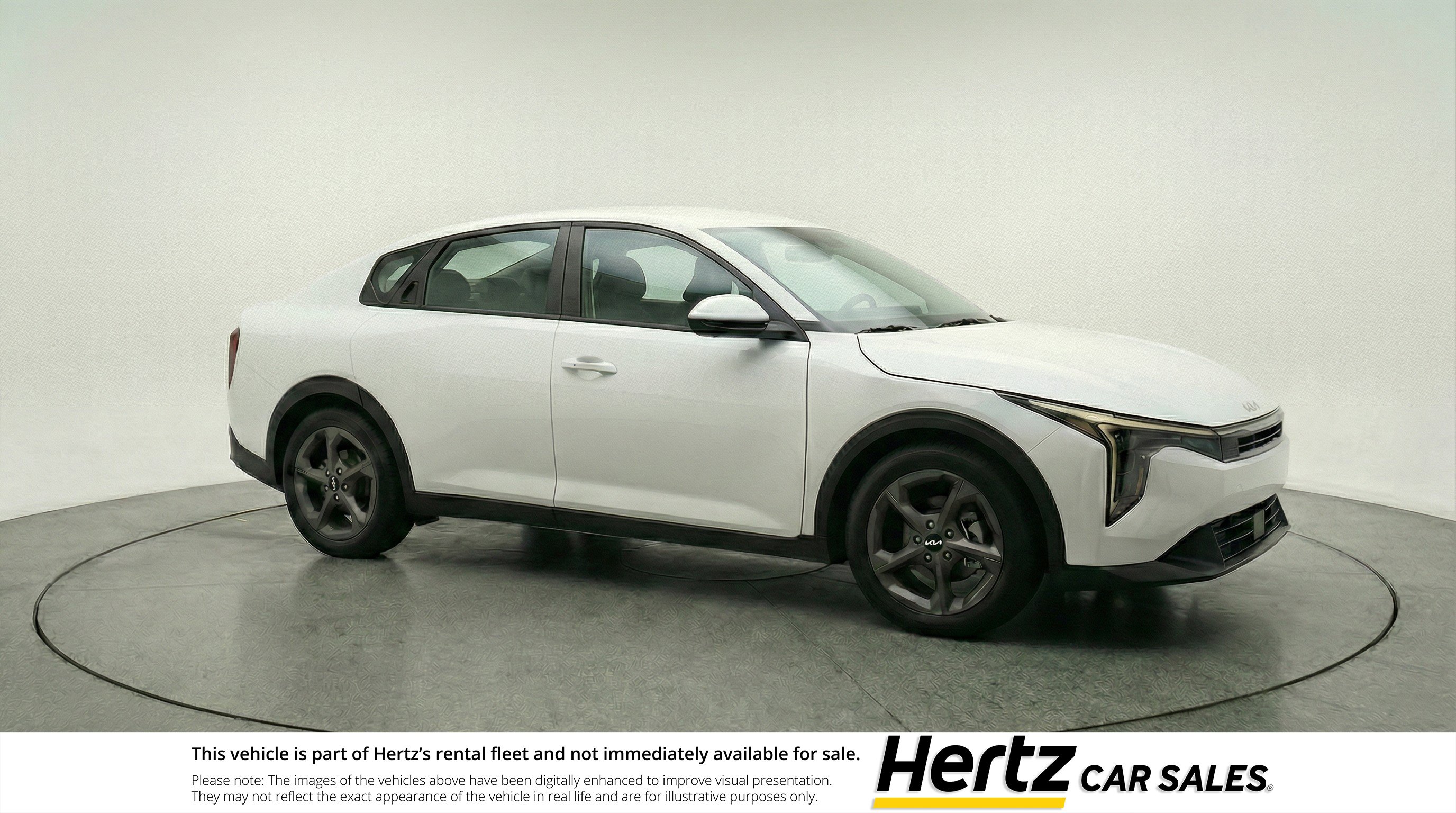 Used 2025 Kia K4 LXS image 1