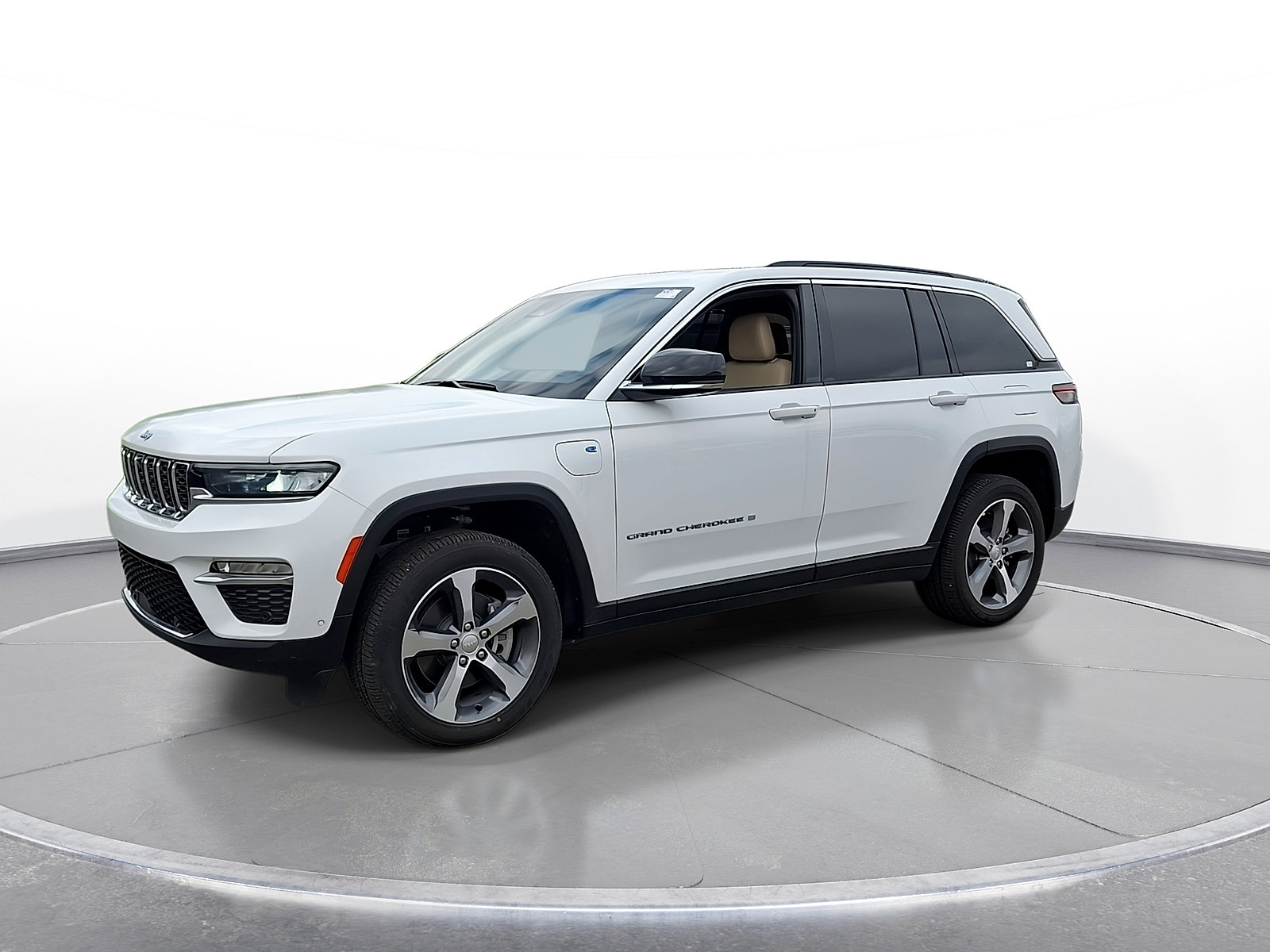 New 2024 Jeep Grand Cherokee Limited 4xe w/ Luxury Tech Group II AWD/4WD image 4