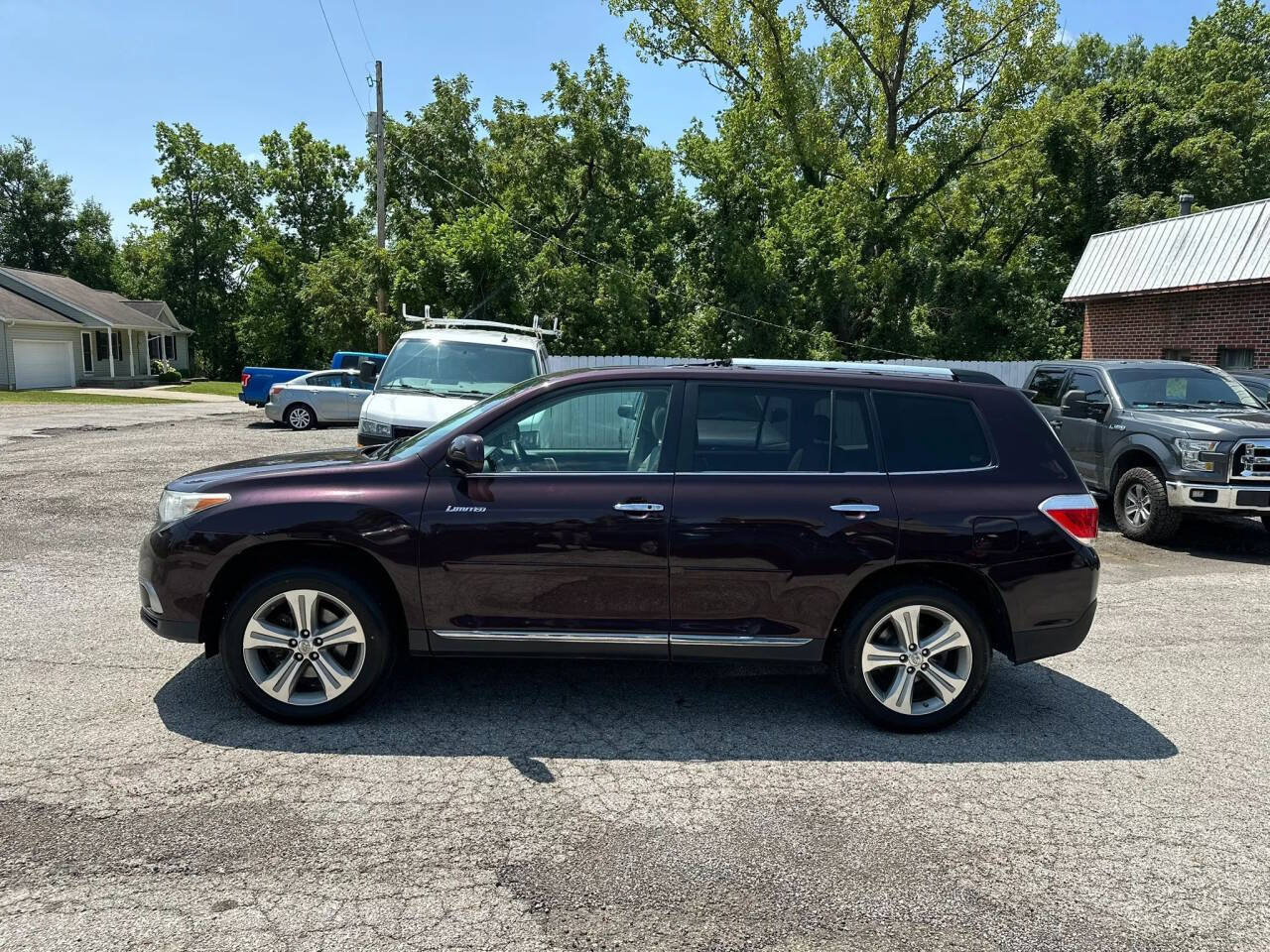 Used 2011 Toyota Highlander Limited w/ Tow Pkg AWD/4WD image 5