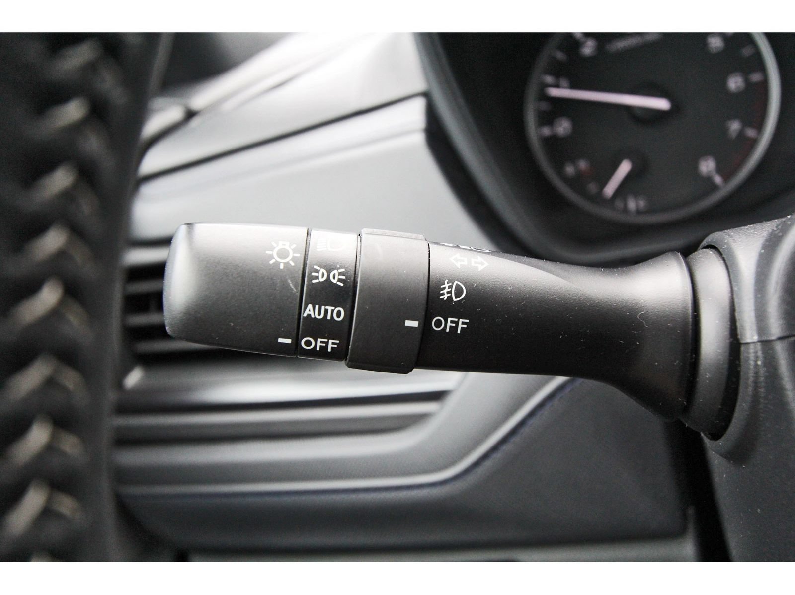 Certified 2026 Subaru Forester Premium AWD/4WD image 17
