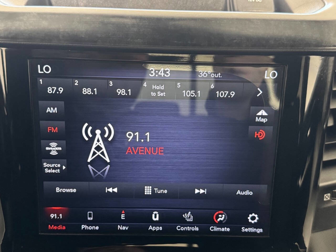 Used 2020 RAM 1500 Big Horn image 32