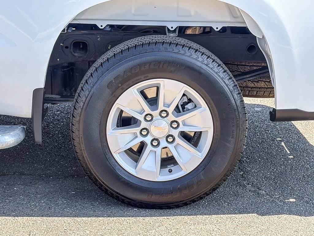 Used 2025 Chevrolet Silverado 1500 W/T RWD image 9