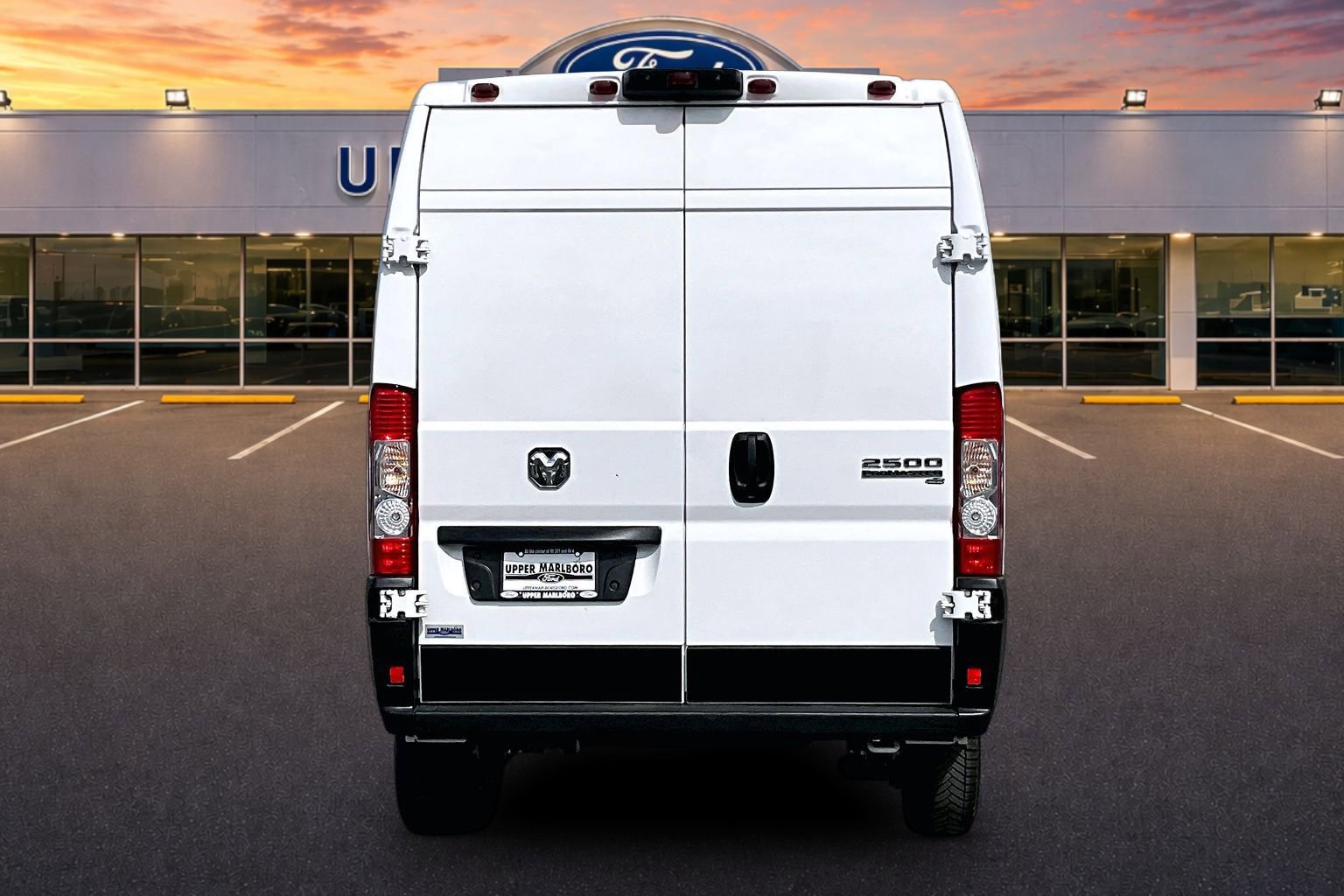 Used 2025 RAM ProMaster 2500 w/ Convenience Group FWD image 4