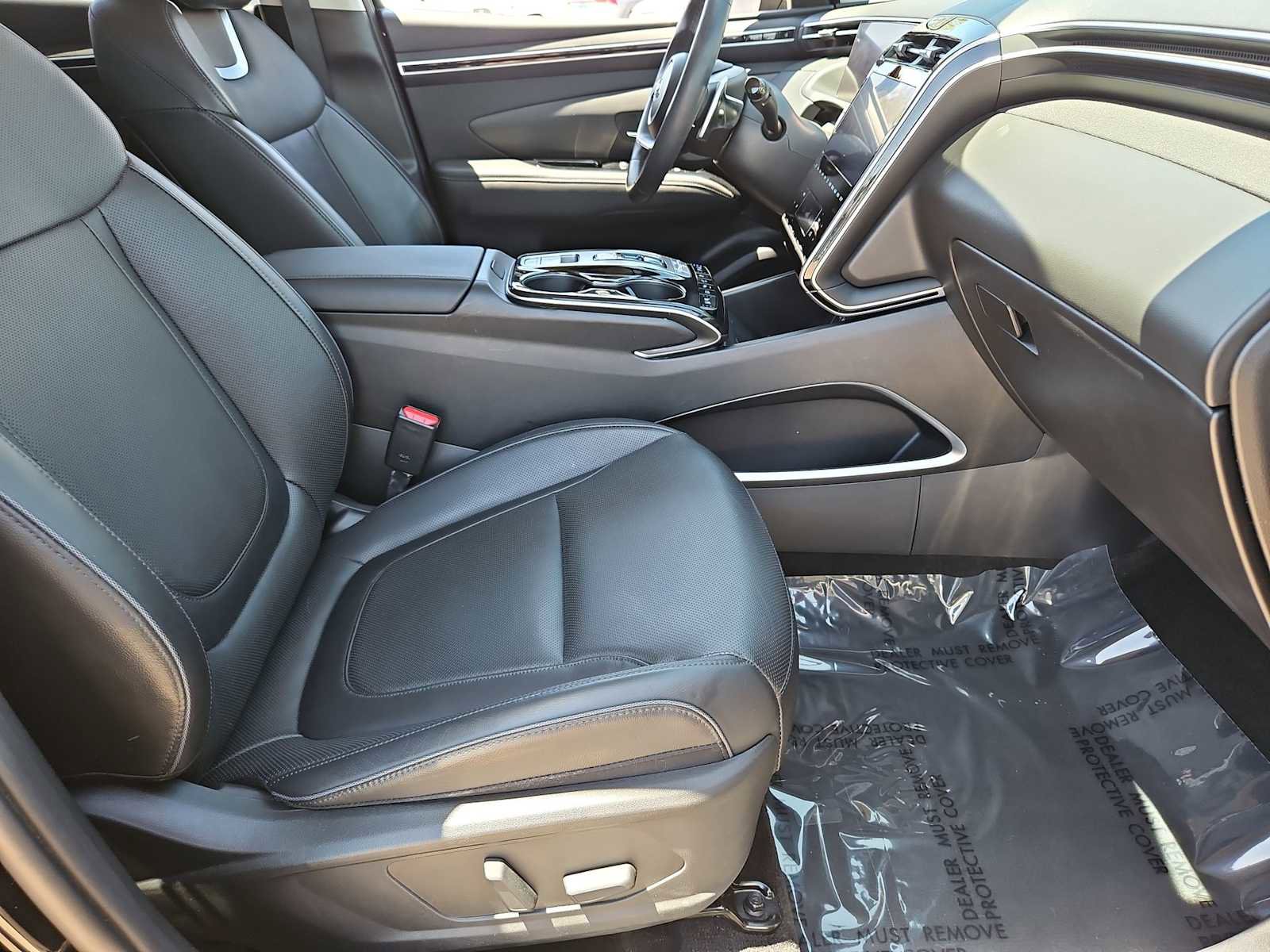 Certified 2022 Hyundai Tucson Limited w/ Cargo Package AWD/4WD image 22