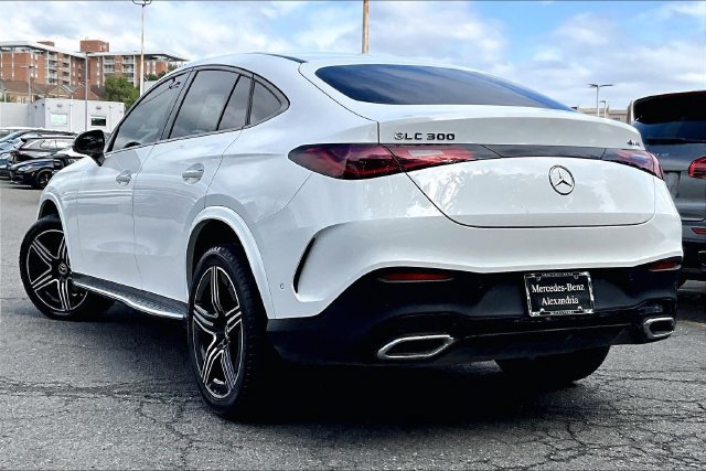 Certified 2024 Mercedes-Benz GLC 300 4MATIC w/ AMG Line image 10