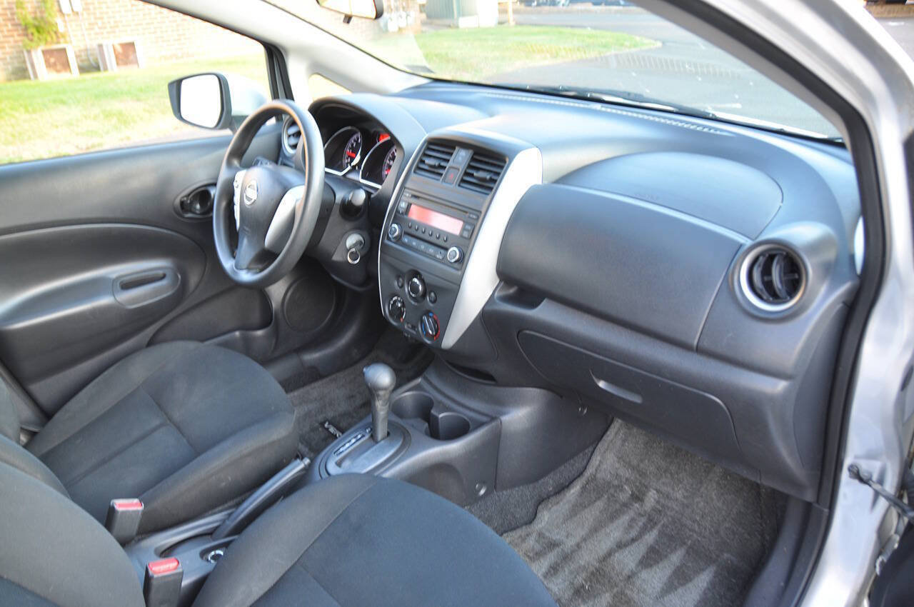 Used 2015 Nissan Versa Note S Plus FWD image 25