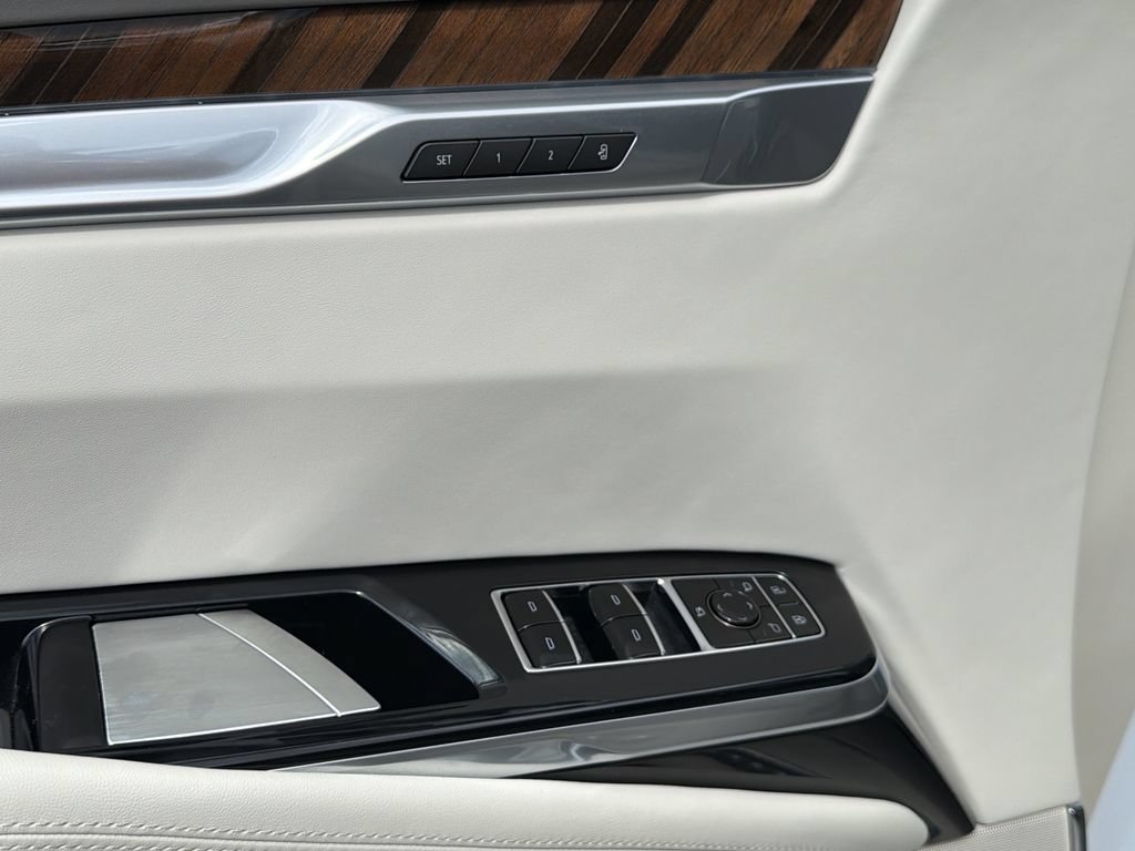 New 2026 Cadillac Escalade ESV Platinum Luxury w/ LPO, Radiant Package AWD/4WD image 21